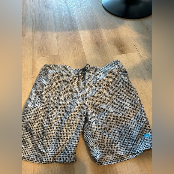 Tommy Bahama Other - Men’s Tommy Bahama Baja Geo Wave board shorts gray/navy size XXL